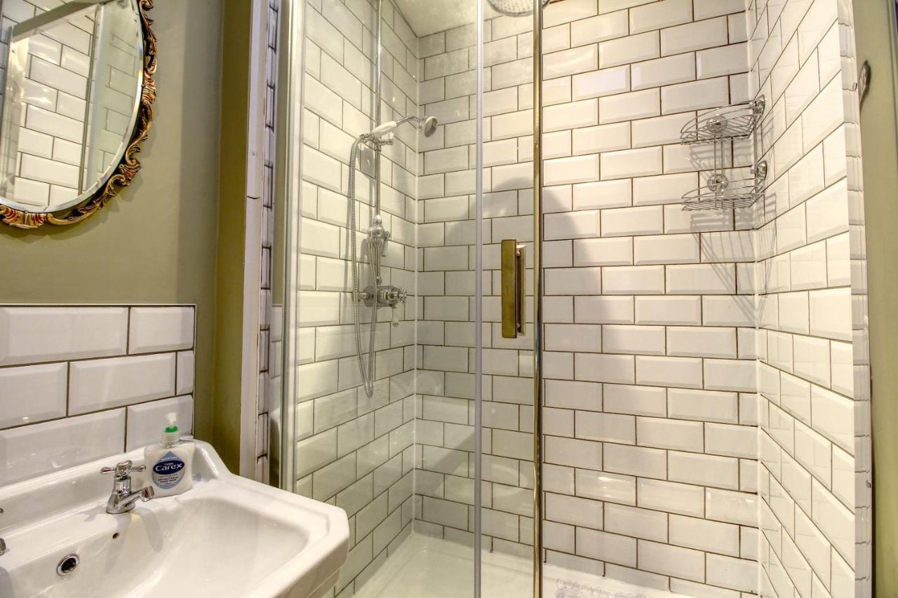 6 Dbl Bed, Central Huddersfield House Inc Parking Ngoại thất bức ảnh